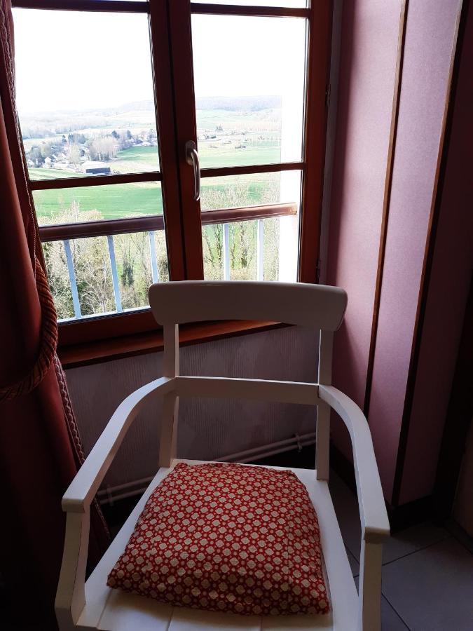 Chambres D'Hotes Sur La Courtine De Coucy Exteriör bild