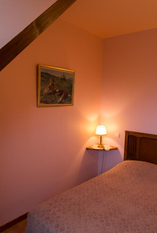 Chambres D'Hotes Sur La Courtine De Coucy Exteriör bild
