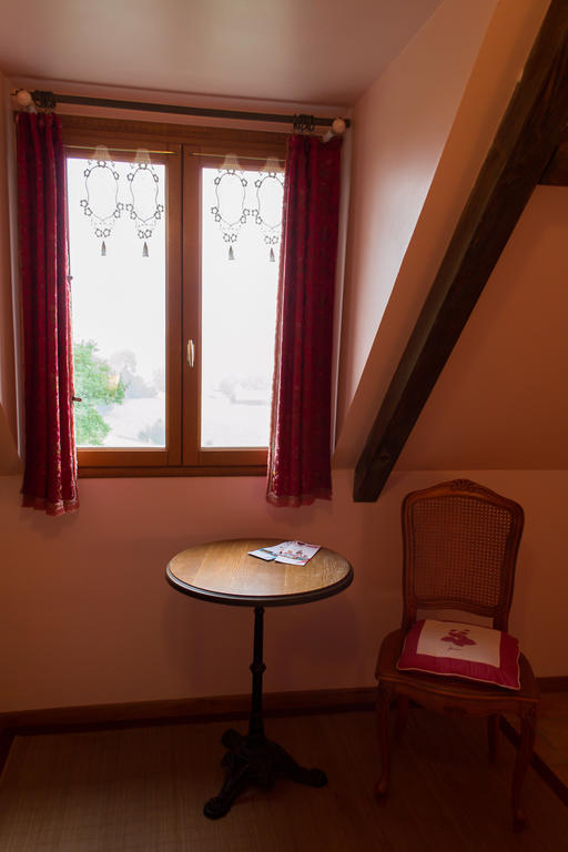 Chambres D'Hotes Sur La Courtine De Coucy Exteriör bild