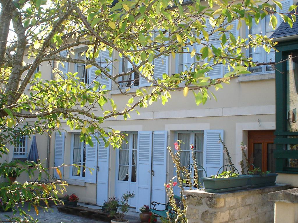Chambres D'Hotes Sur La Courtine De Coucy Exteriör bild